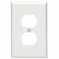 Leviton 1-Gang Midway Nylon Duplex Receptacle Wallplate - White (Pack Of 10)