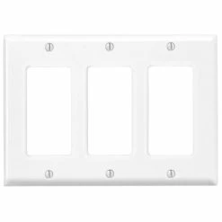 Leviton 3-Gang Plastic Decora Wallplate - White