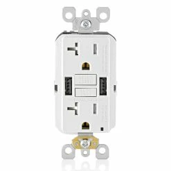 Leviton 20A GFCI Combination Receptacle With Type A USB Charger In White, Model GUSB2-W*