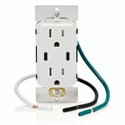 Leviton Dual USB Type C/C Wall Outlet Charger With 15A Tamper-Resistant Outlet In White, Model T5636-W* -Outlets Sales Store T5636 W b 700x700